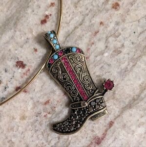 Vintage Western Rhinestone Cowboy Boot Pendant & Ring Choker Necklace Gold Tone
